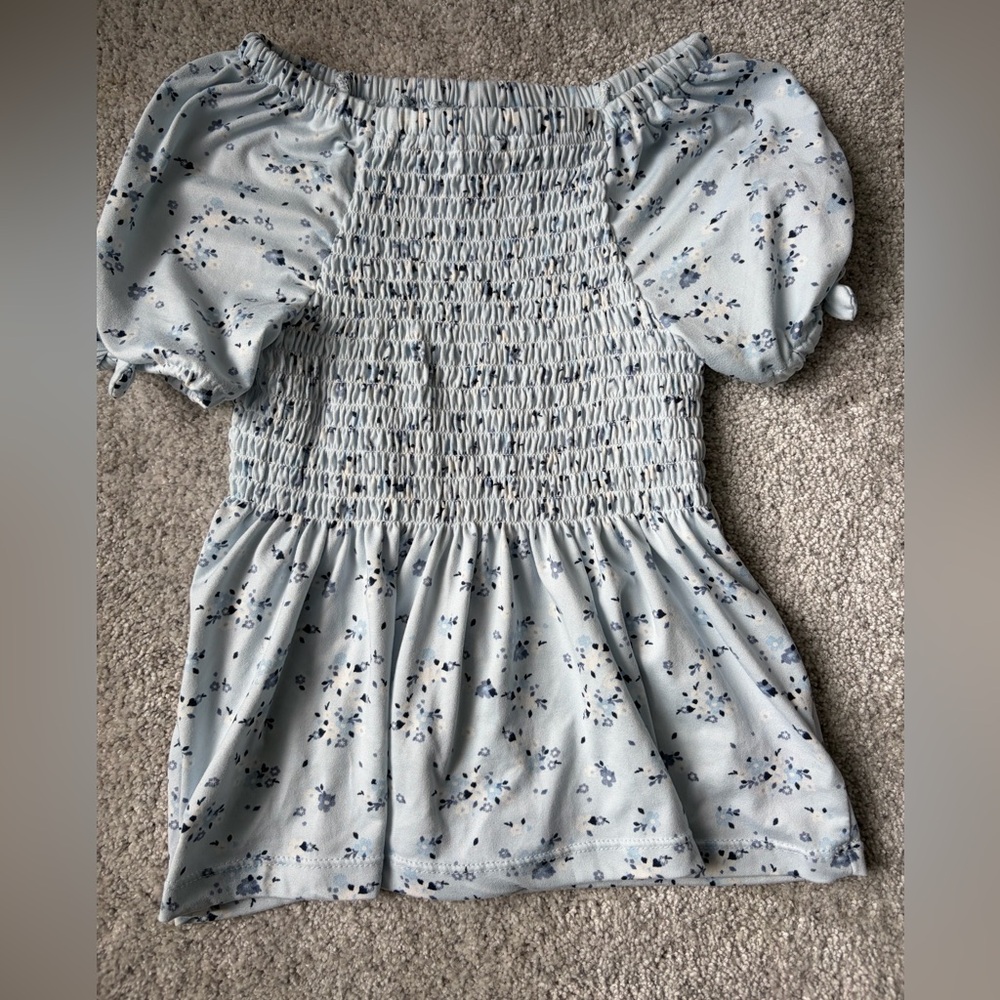 Girl’s Light Blue Floral Smocked Puff-Sleeve Top